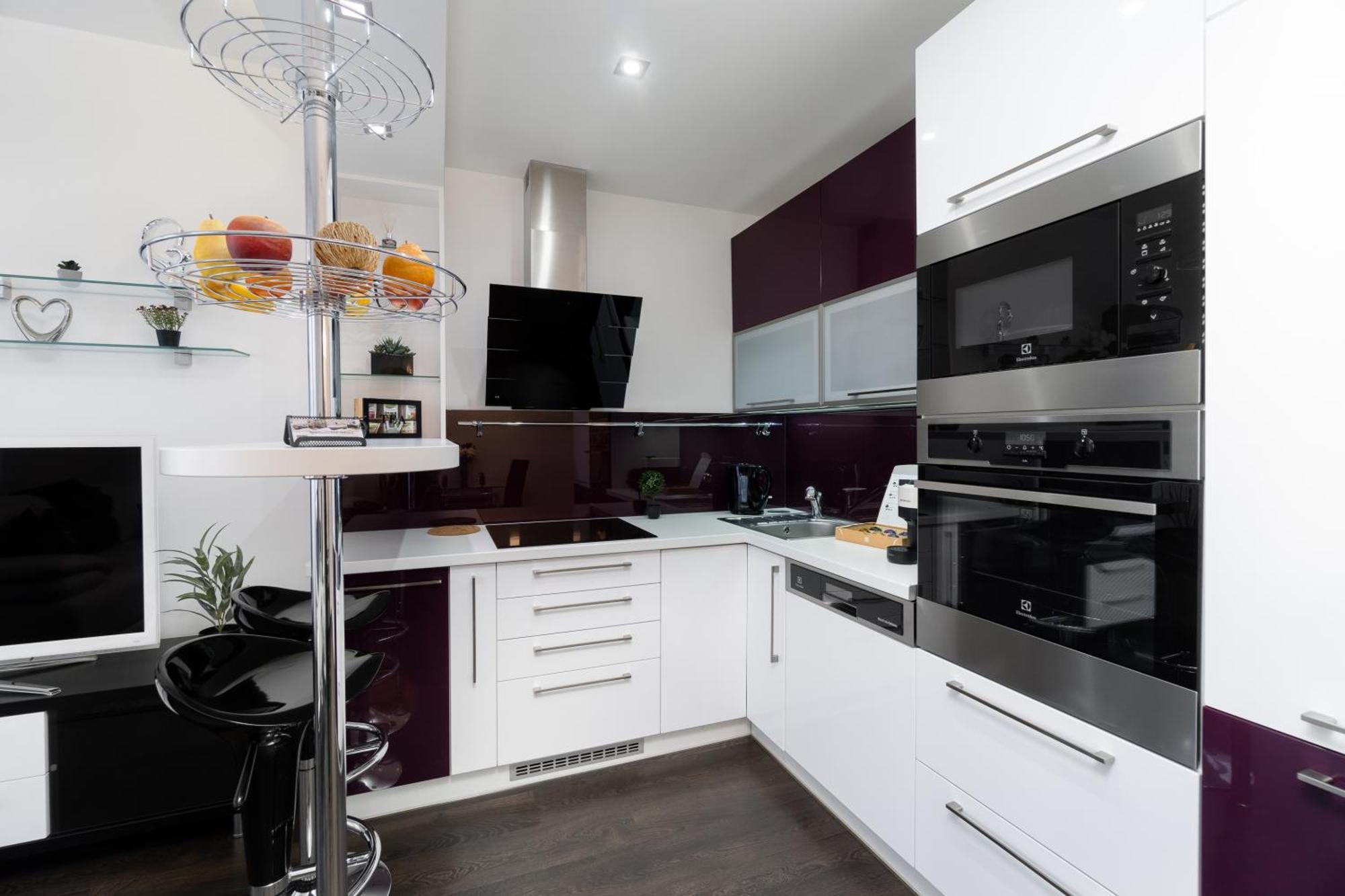 Bnb New Beautiful Apartment In The Center Of Ostrava With Option Garage Parking Экстерьер фото