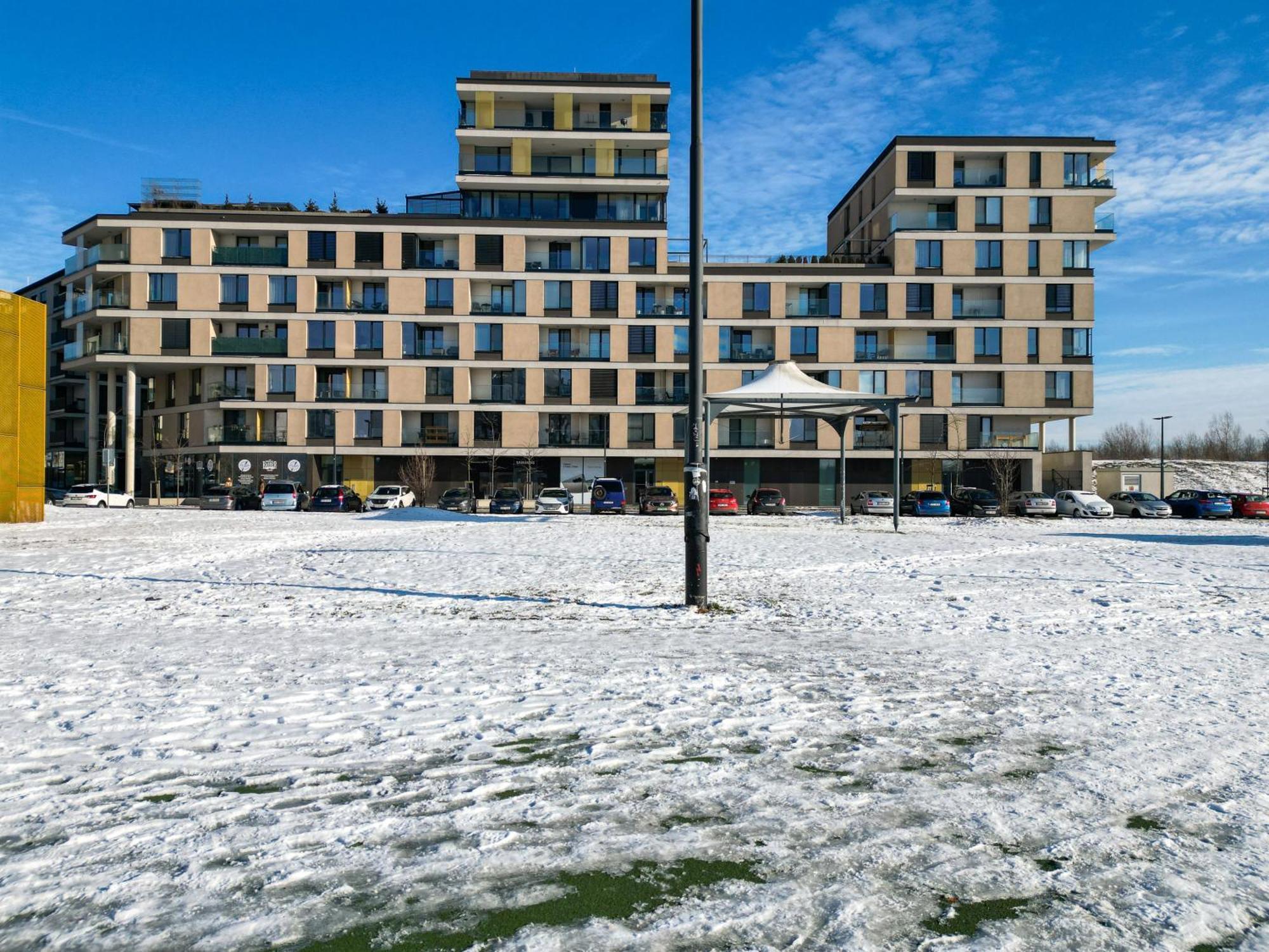 Bnb New Beautiful Apartment In The Center Of Ostrava With Option Garage Parking Экстерьер фото