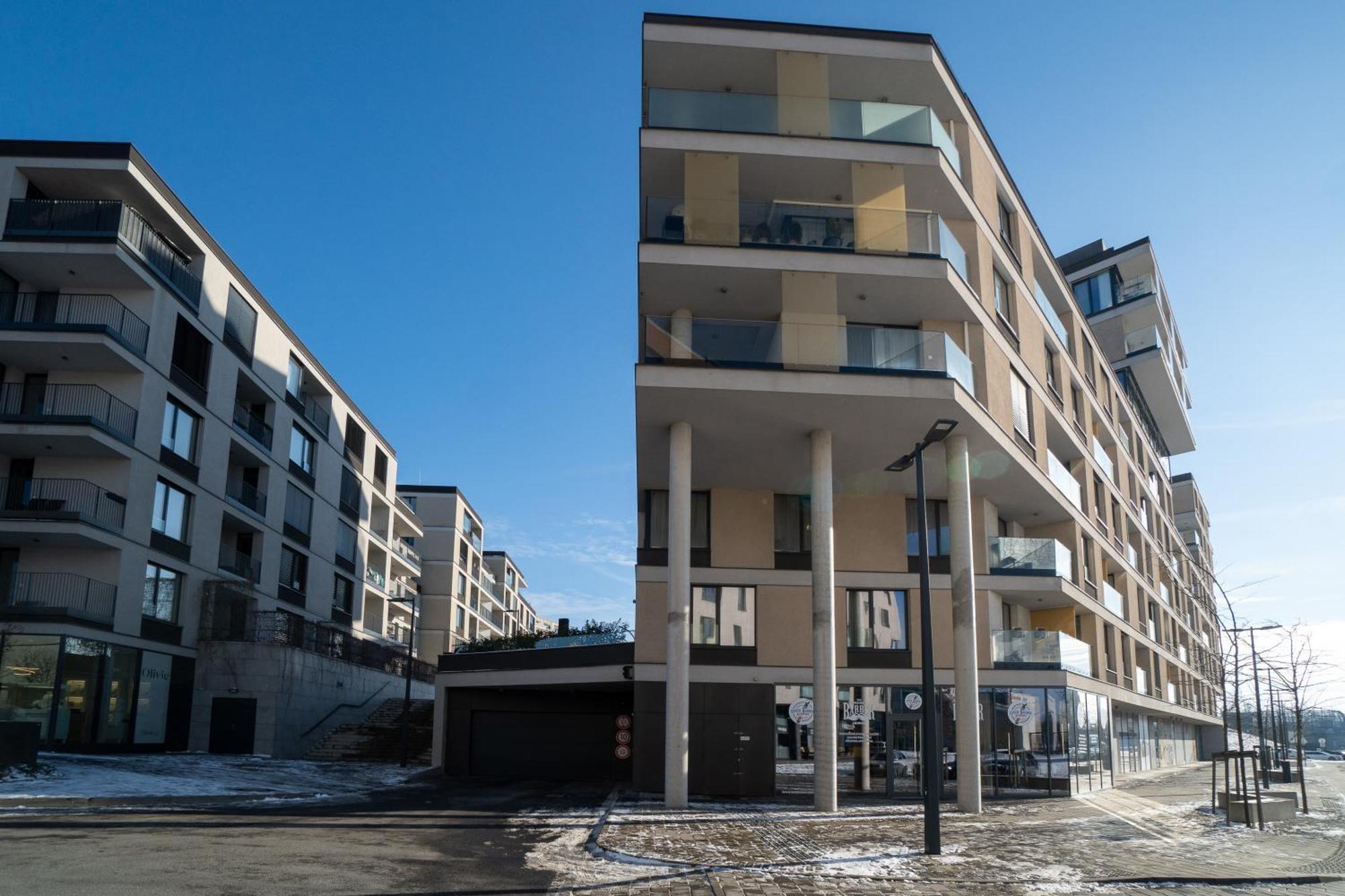 Bnb New Beautiful Apartment In The Center Of Ostrava With Option Garage Parking Экстерьер фото
