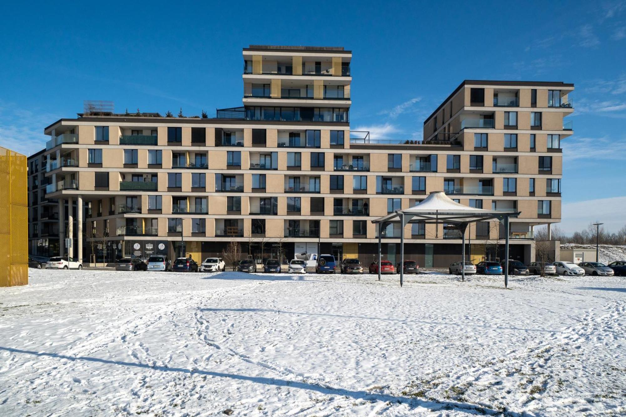 Bnb New Beautiful Apartment In The Center Of Ostrava With Option Garage Parking Экстерьер фото